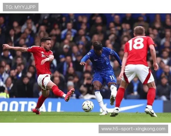 英超利物浦前场逼抢成功,对手被压制整场